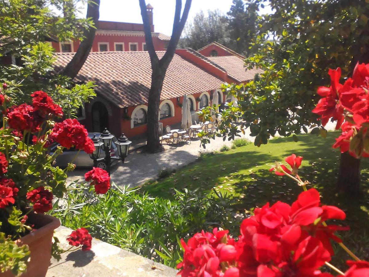 Parco Delle Nazioni - Relax Grand Resort Castel di Decima Екстериор снимка