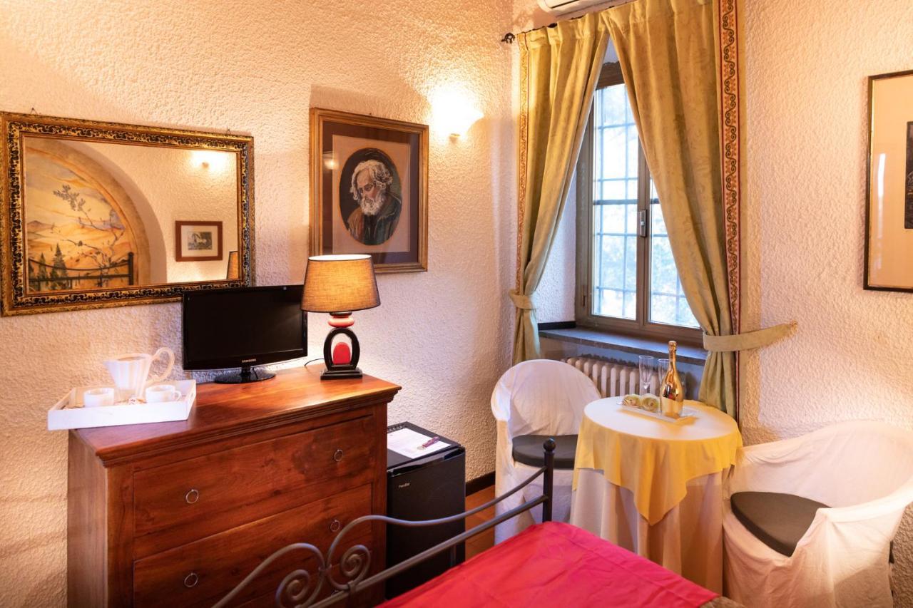 Parco Delle Nazioni - Relax Grand Resort Castel di Decima Екстериор снимка